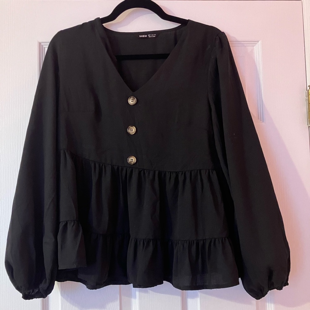 Black long sleeve top, medium